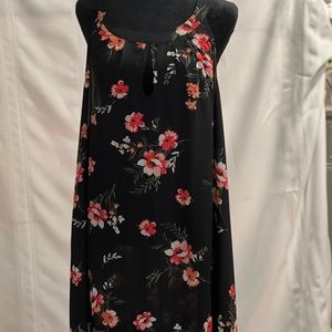 Black floral tank top
